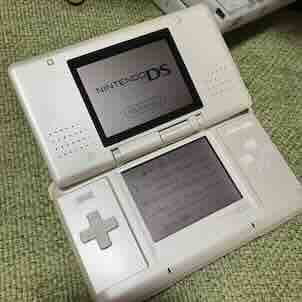 筆者が所持してる初代DS